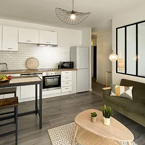 Appartement Homey Botania - New - En Hyper-centre - Cosy - Moderne - Netflix Et Wifi Inclus - Situé à 150m De La Gare, Annemasse
