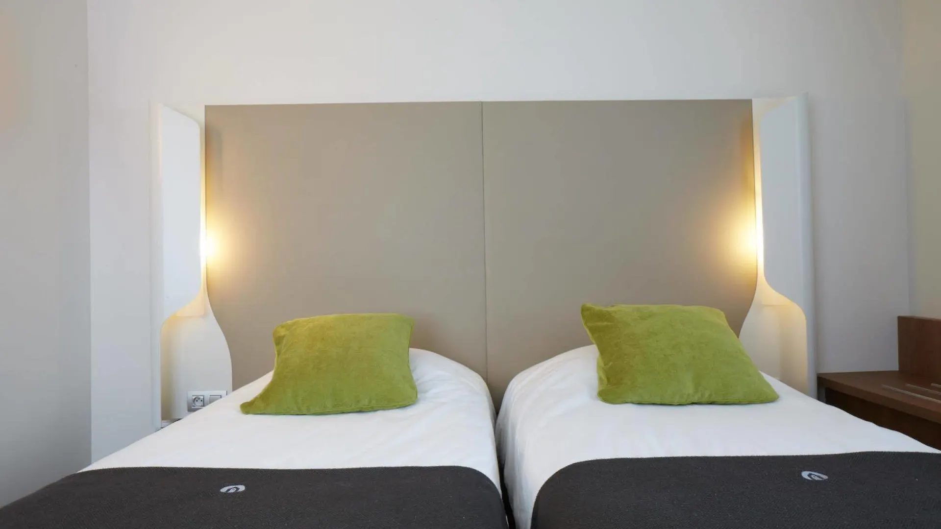 Hotel Campanile Annemasse Gare- Geneve